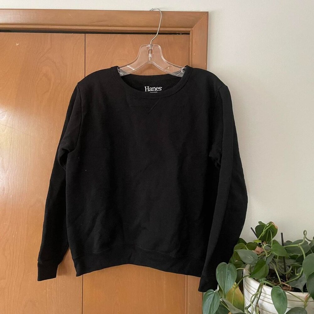 black Hanes ComfortBlend sweatshirt